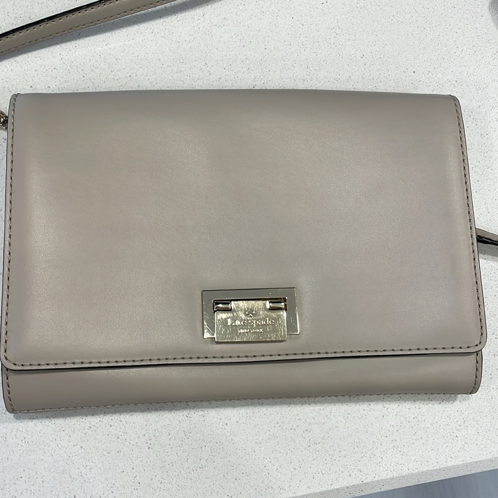 Kate Spade Shoulder/Crossbody Taupe Leather Flap Bag - Picture 2 of 15